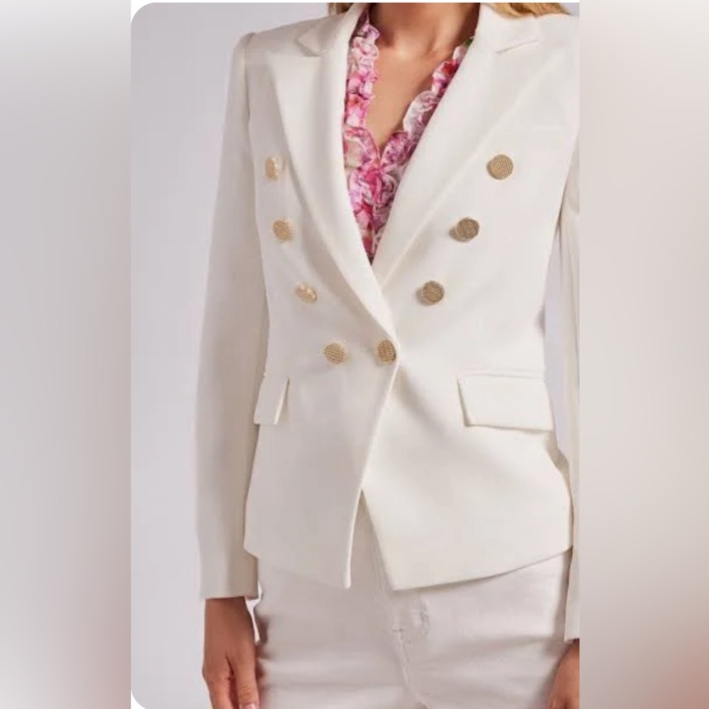 Generation Love Delilah Crepe Blazer in White SIZES XL and 2XL. SALE
